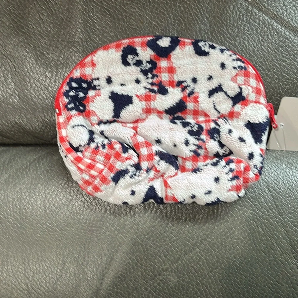 Hello kitty gingham zipper case